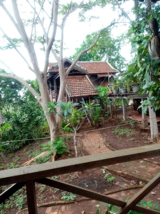 Quiet Garden View Lodge&Trekking Banlung Buitenkant foto