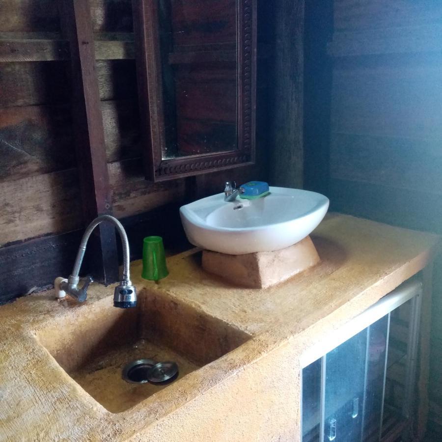 Quiet Garden View Lodge&Trekking Banlung Buitenkant foto