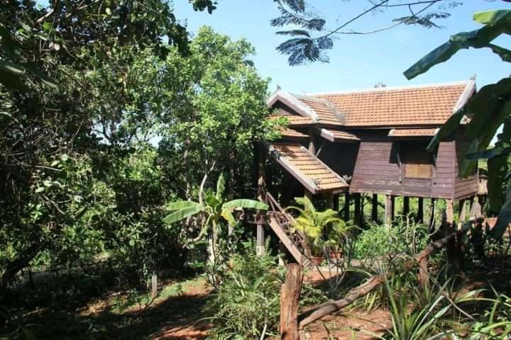 Quiet Garden View Lodge&Trekking Banlung Buitenkant foto